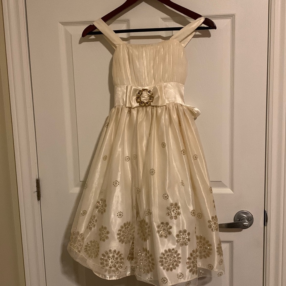 Love By Special Occasions Girls Fancy Dress White And Gold Flower